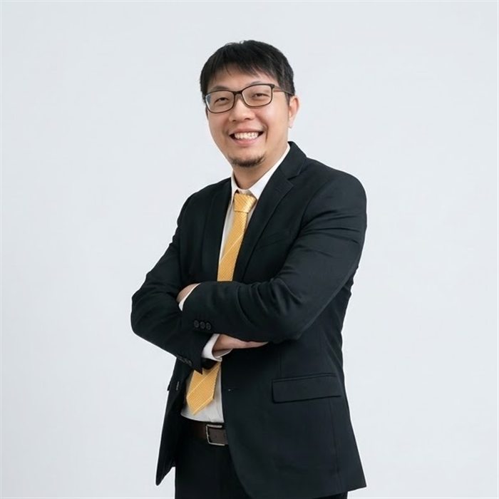 店長 周書毅
